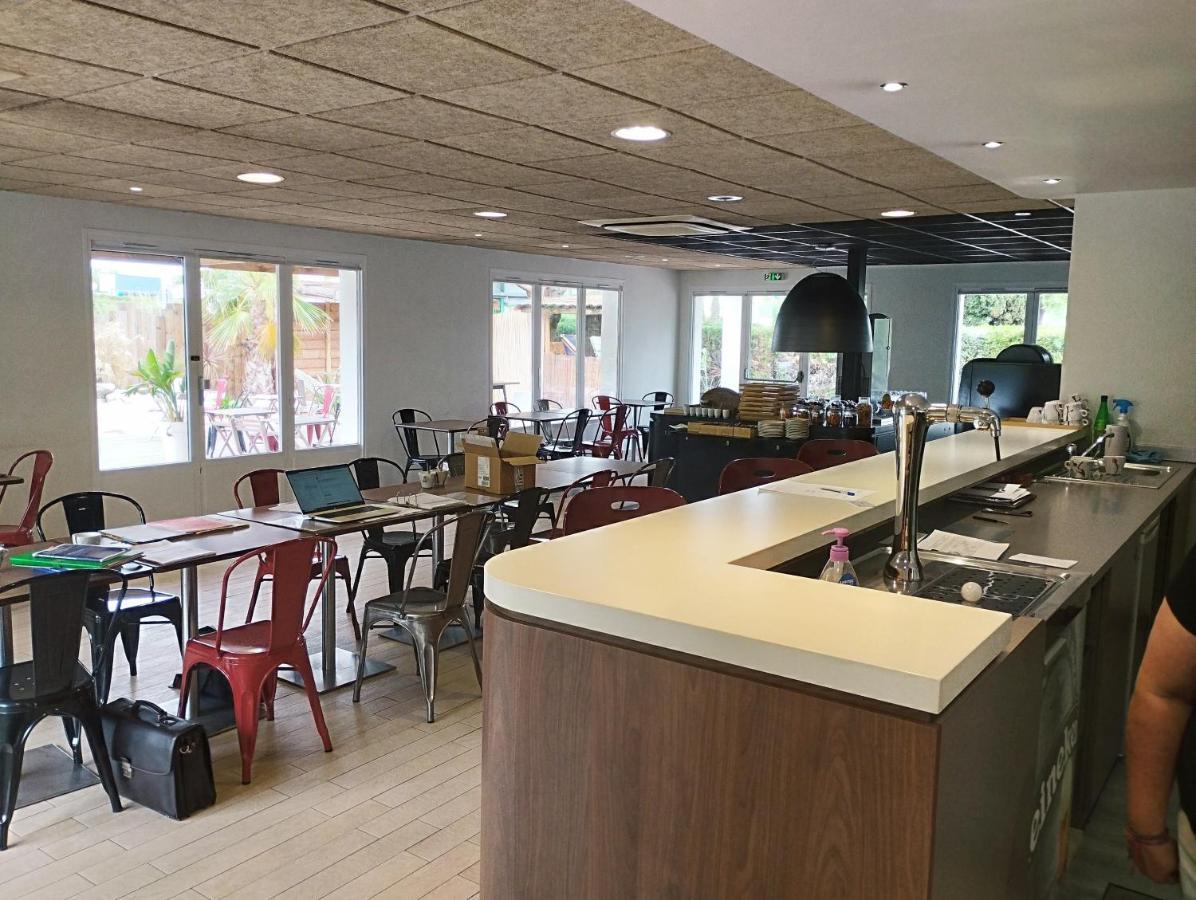 Hotel Noemys Arles Zewnętrze zdjęcie