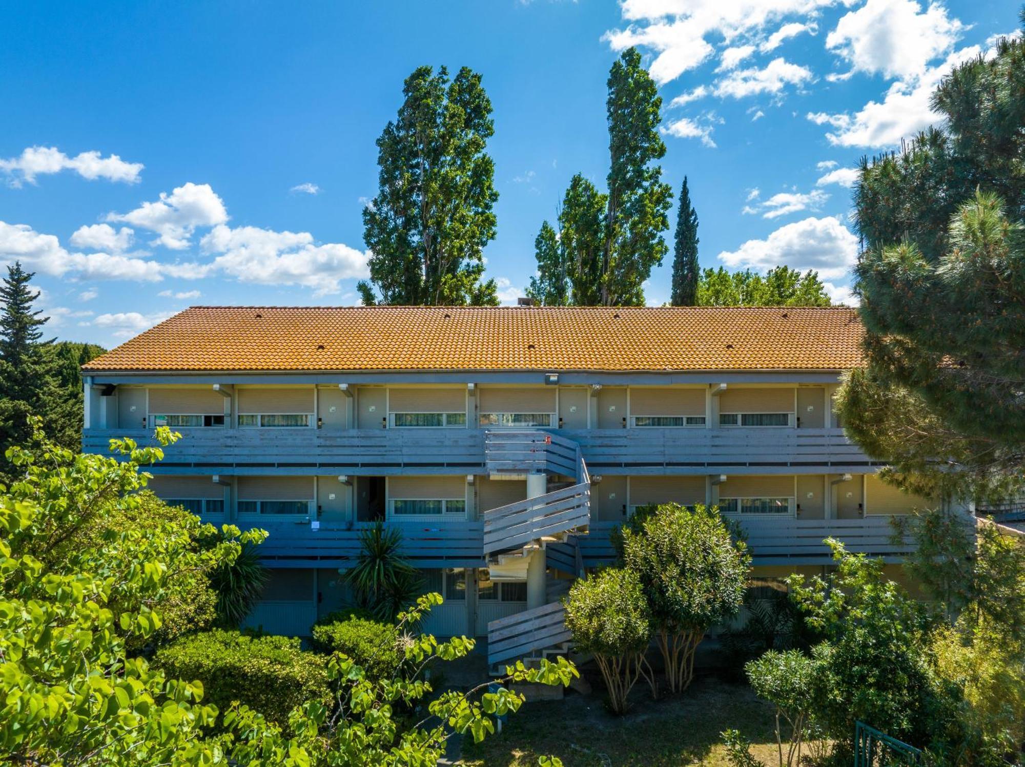 Hotel Noemys Arles Zewnętrze zdjęcie