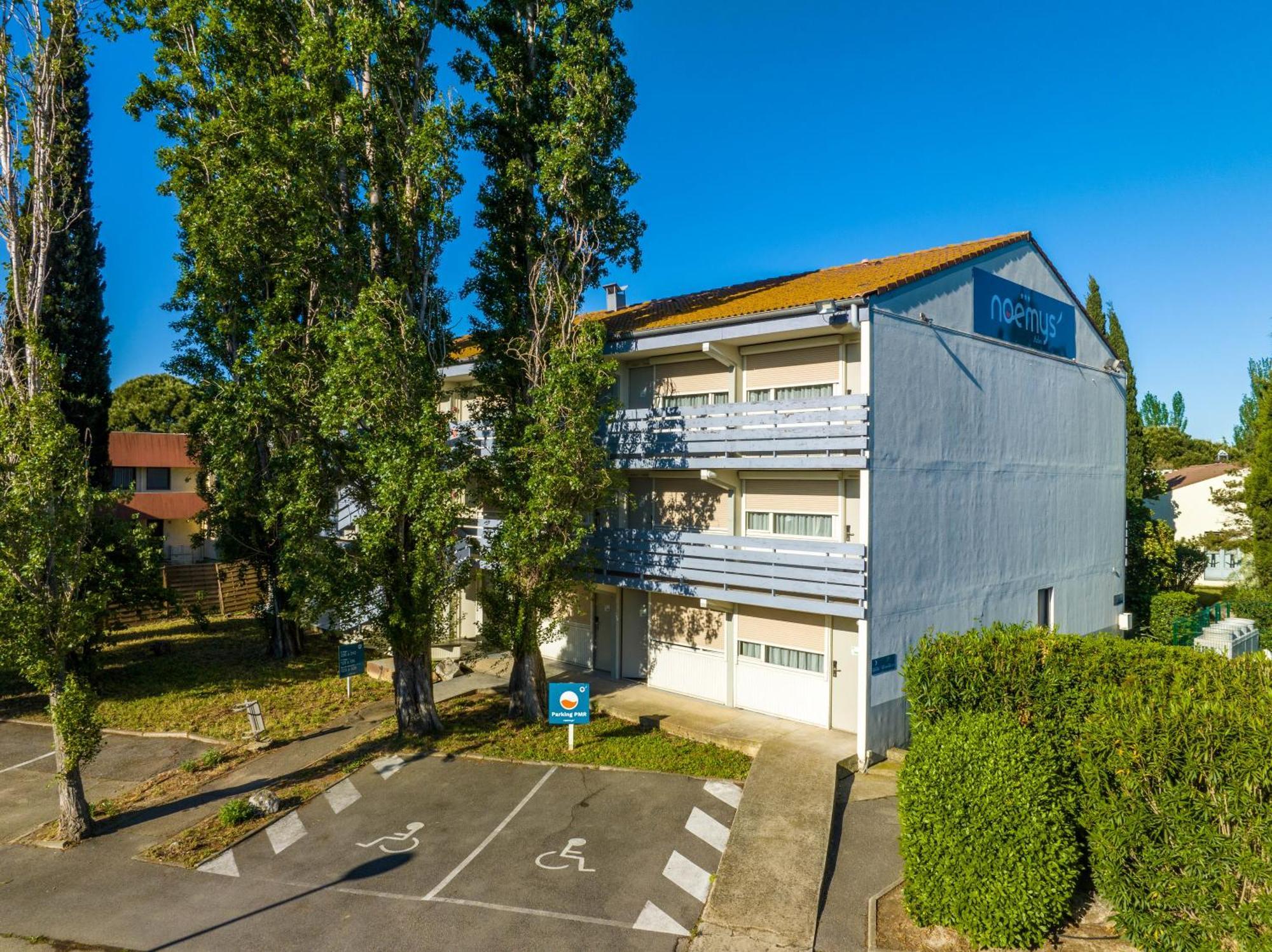 Hotel Noemys Arles Zewnętrze zdjęcie
